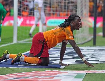 French striker Bafetimbi Gomis retires from football